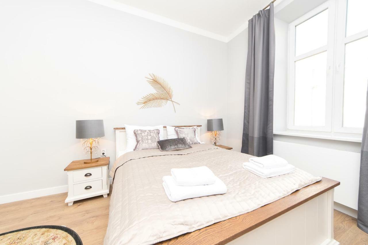 Lux Apartment At Planty Park P4You Pl Красков Екстериор снимка