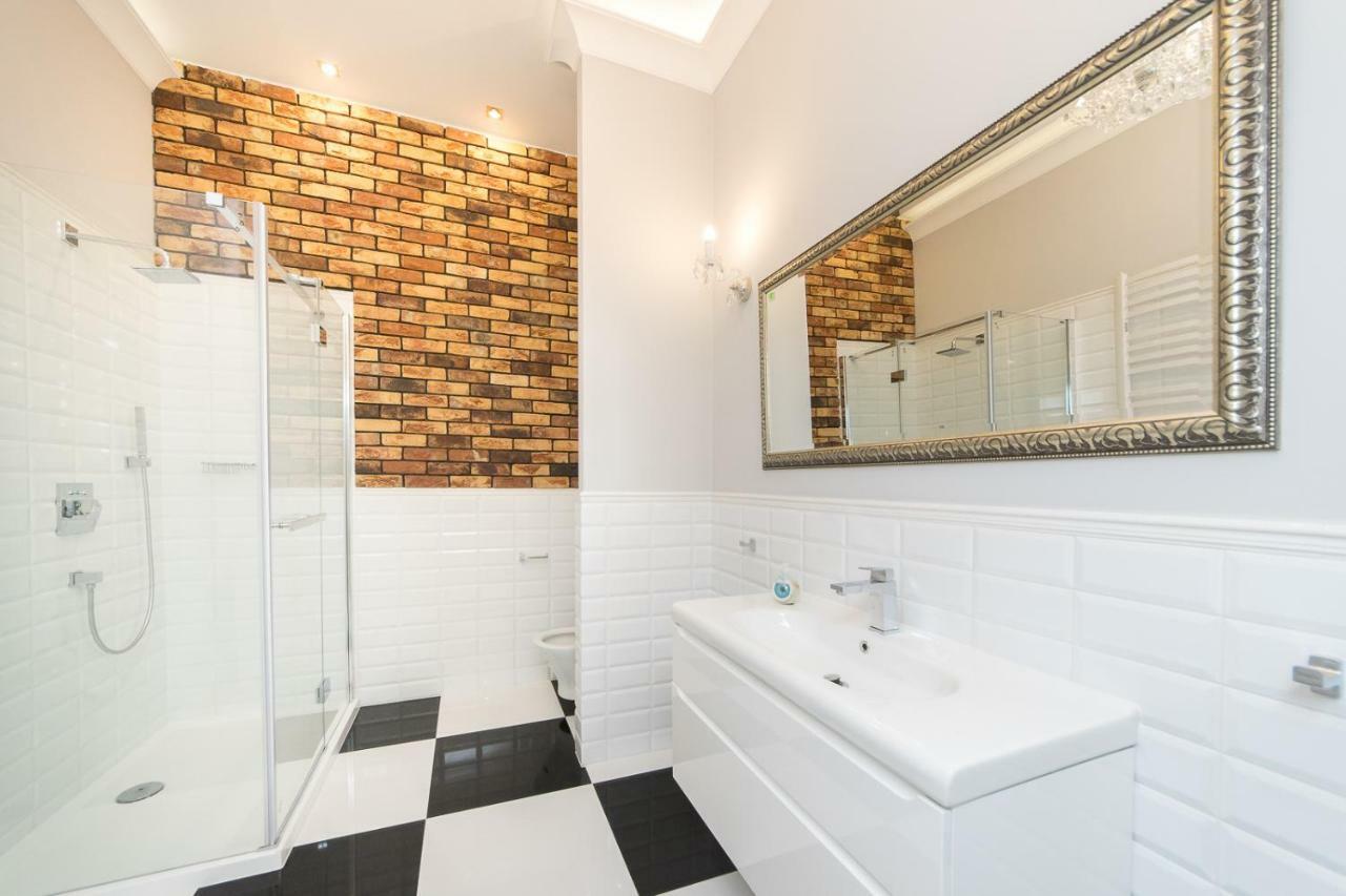 Lux Apartment At Planty Park P4You Pl Красков Екстериор снимка