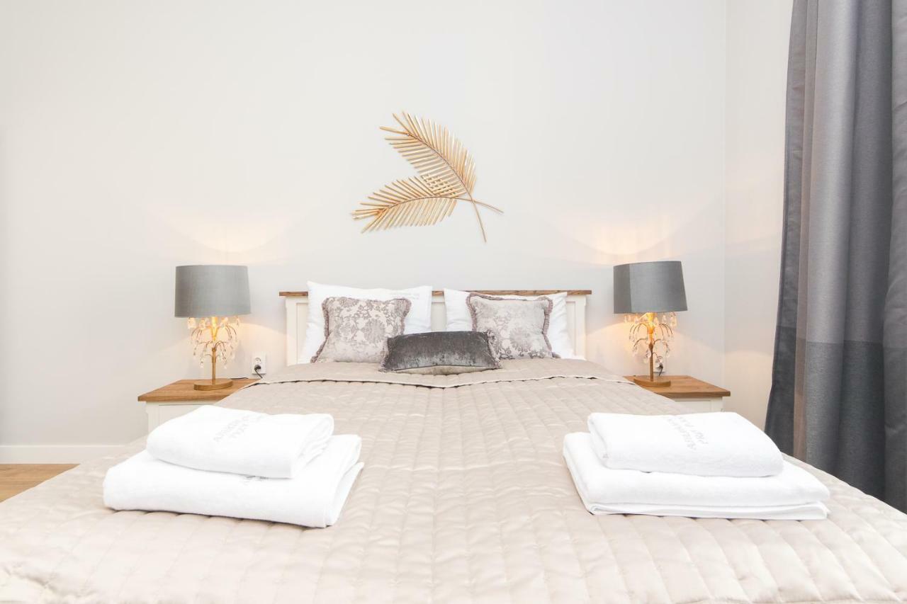Lux Apartment At Planty Park P4You Pl Красков Екстериор снимка